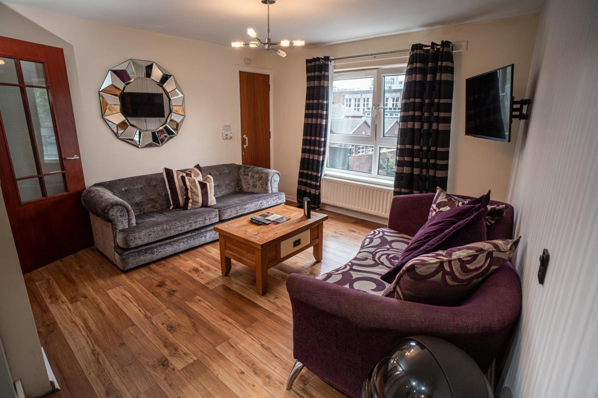 3 Bedroom Central Apartment In Belfast City Centre מראה חיצוני תמונה
